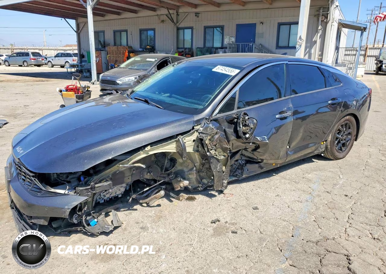 2025 Kia K5 Lxs VIN:KNAG24J74S5319996 - 1