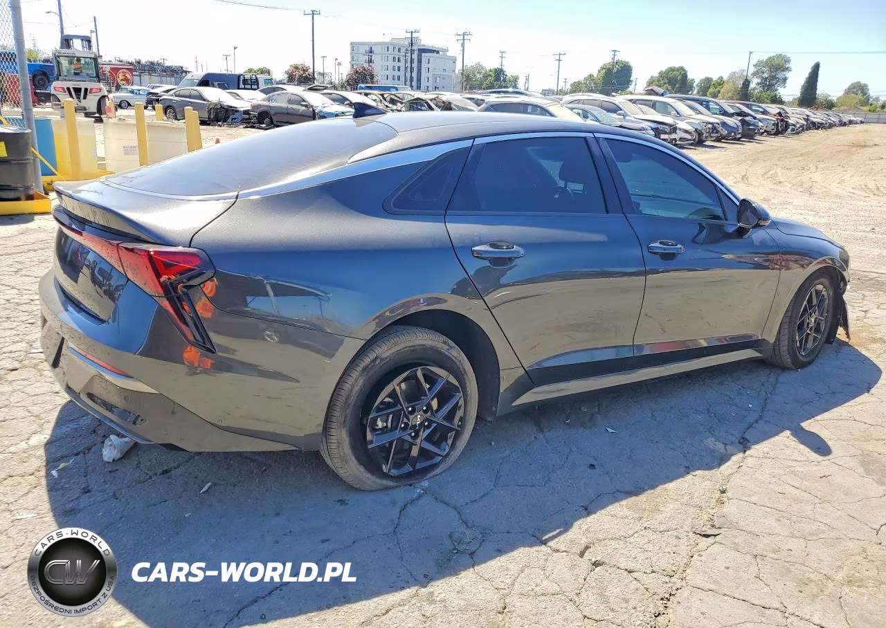 2025 Kia K5 Lxs VIN:KNAG24J74S5319996 - 3