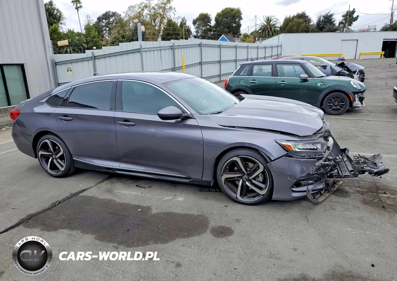 2018 Honda Accord Sport VIN:1HGCV1F35JA262972 - 4