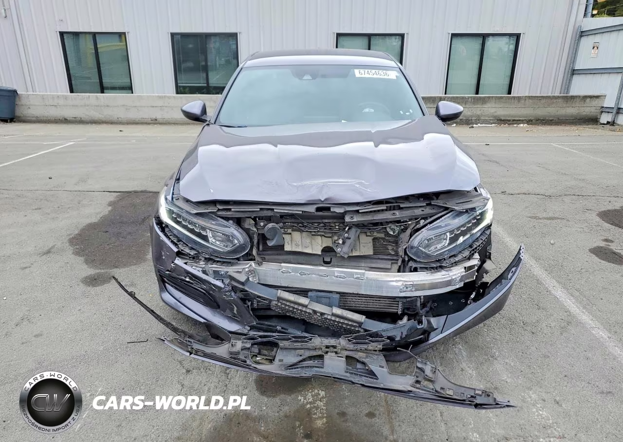 2018 Honda Accord Sport VIN:1HGCV1F35JA262972 - 5