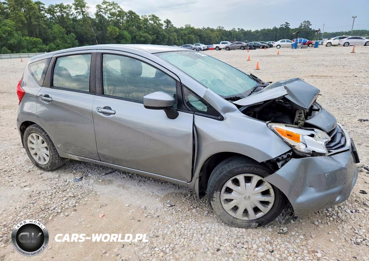 2015 Nissan Versa Note S Plus VIN:3N1CE2CP5FL391504 - 4