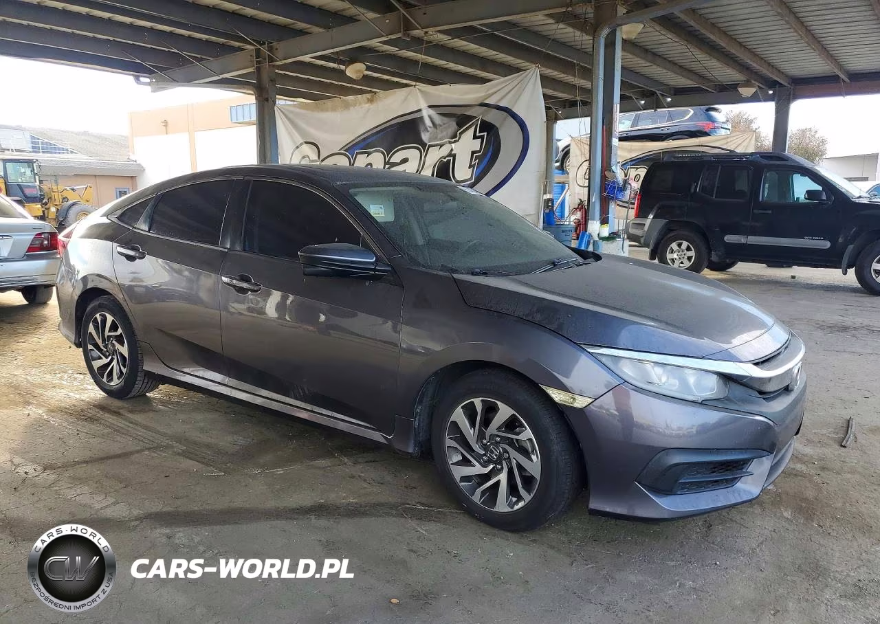2017 Honda Civic Ex VIN:19XFC2F7XHE063272 - 4