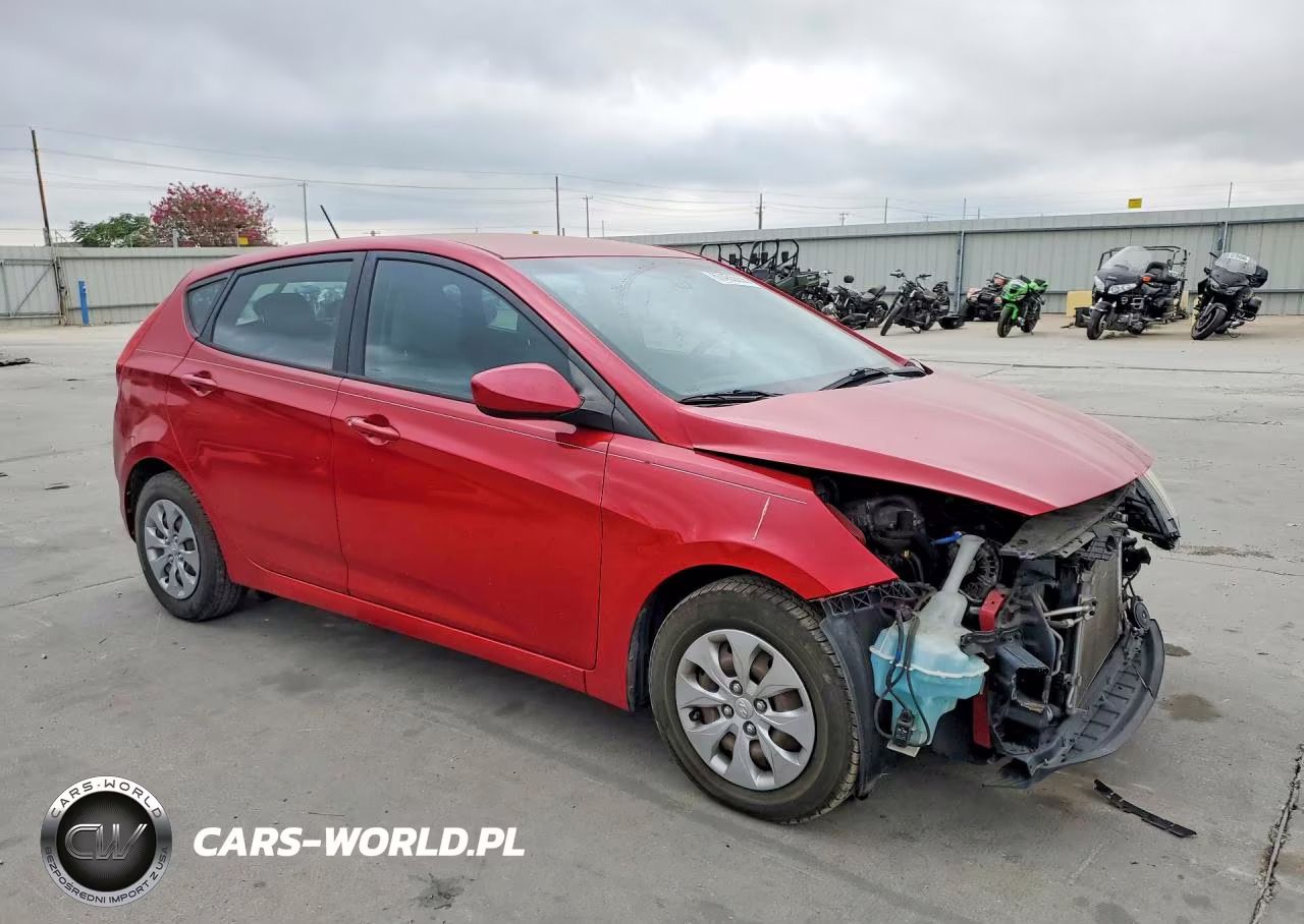 2015 Hyundai Accent Gs VIN:KMHCT5AE6FU228304 - 4