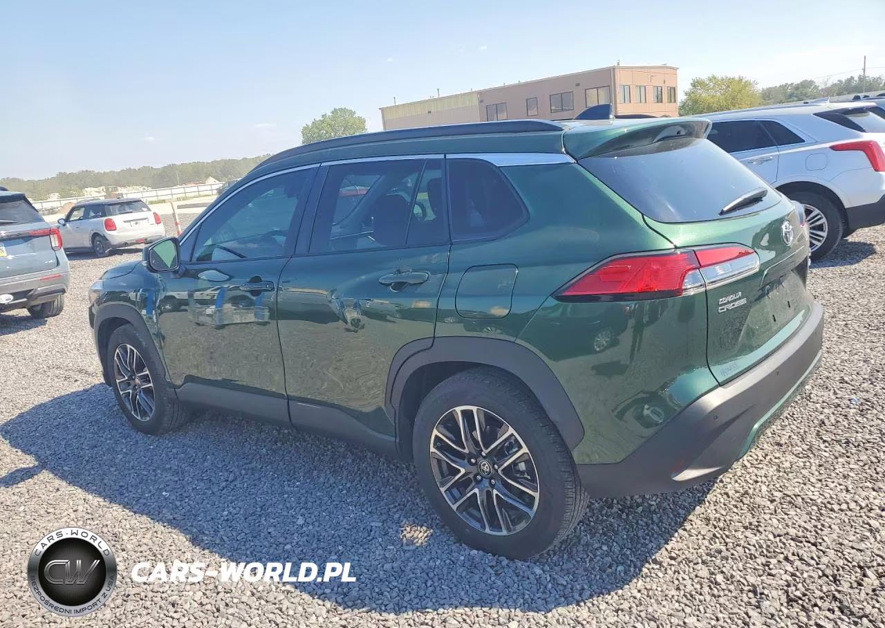 2026 Toyota Corolla Cross Xle VIN:7MUDAABG1TV172575 - 2