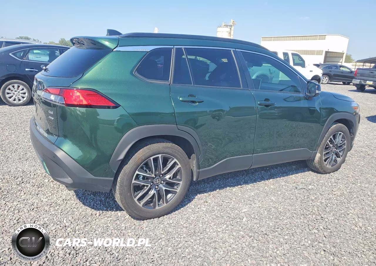 2026 Toyota Corolla Cross Xle VIN:7MUDAABG1TV172575 - 3