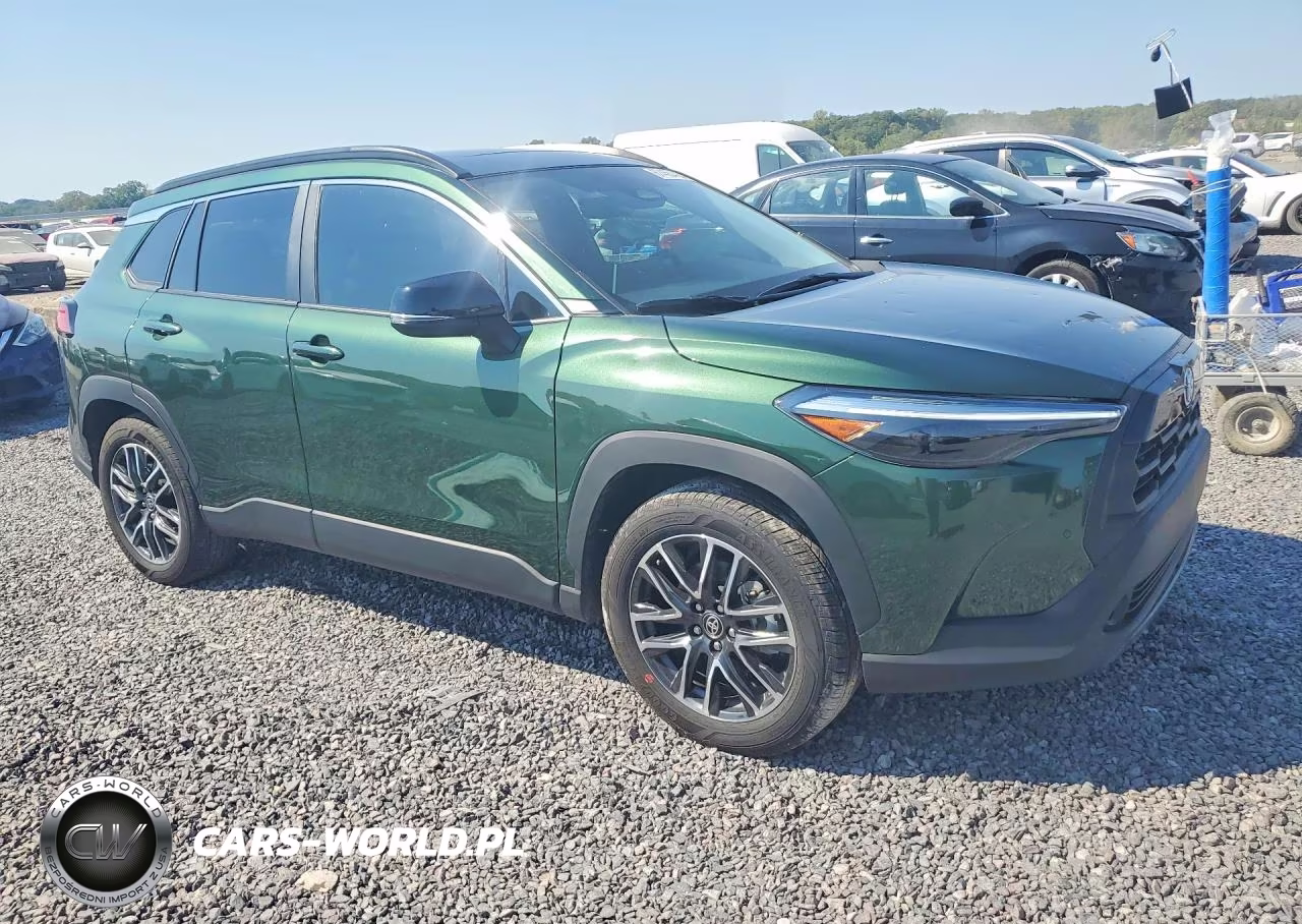 2026 Toyota Corolla Cross Xle VIN:7MUDAABG1TV172575 - 4