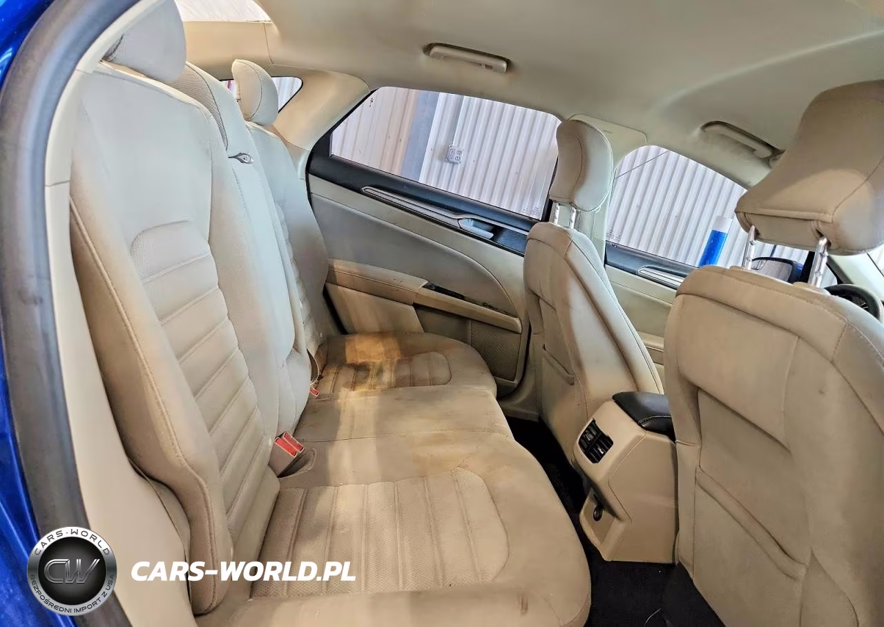 2017 Ford Fusion Se VIN:3FA6P0H75HR217620 - 10