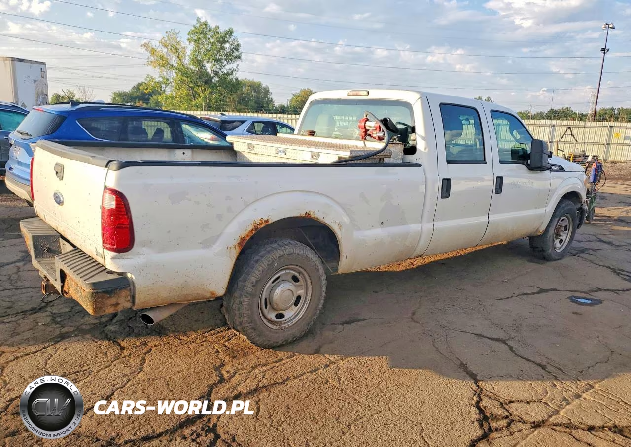 2011 Ford F250 Super Duty VIN:1FT7W2A66BEC22141 - 3