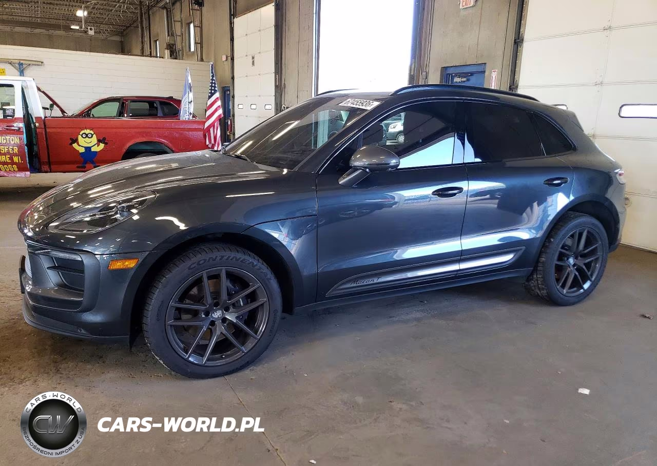 2023 Porsche Macan Base VIN:WP1AA2A59PLB03433 - 1