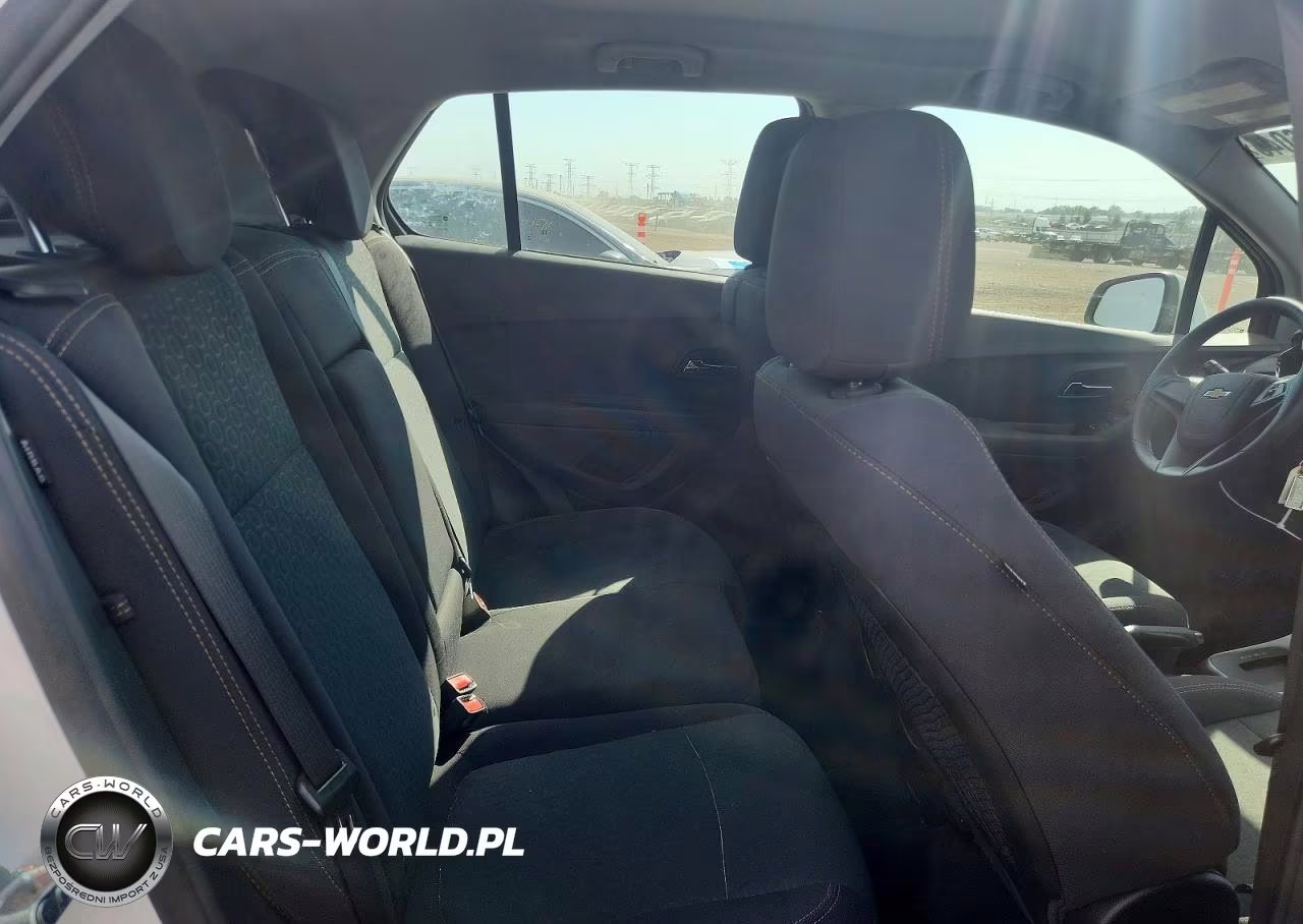 2019 Chevrolet Trax Ls VIN:3GNCJKSB2KL354068 - 10