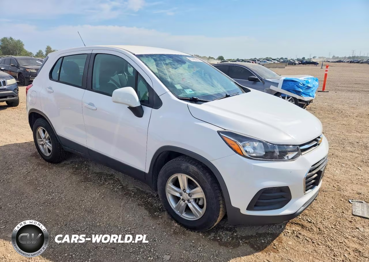 2019 Chevrolet Trax Ls VIN:3GNCJKSB2KL354068 - 4