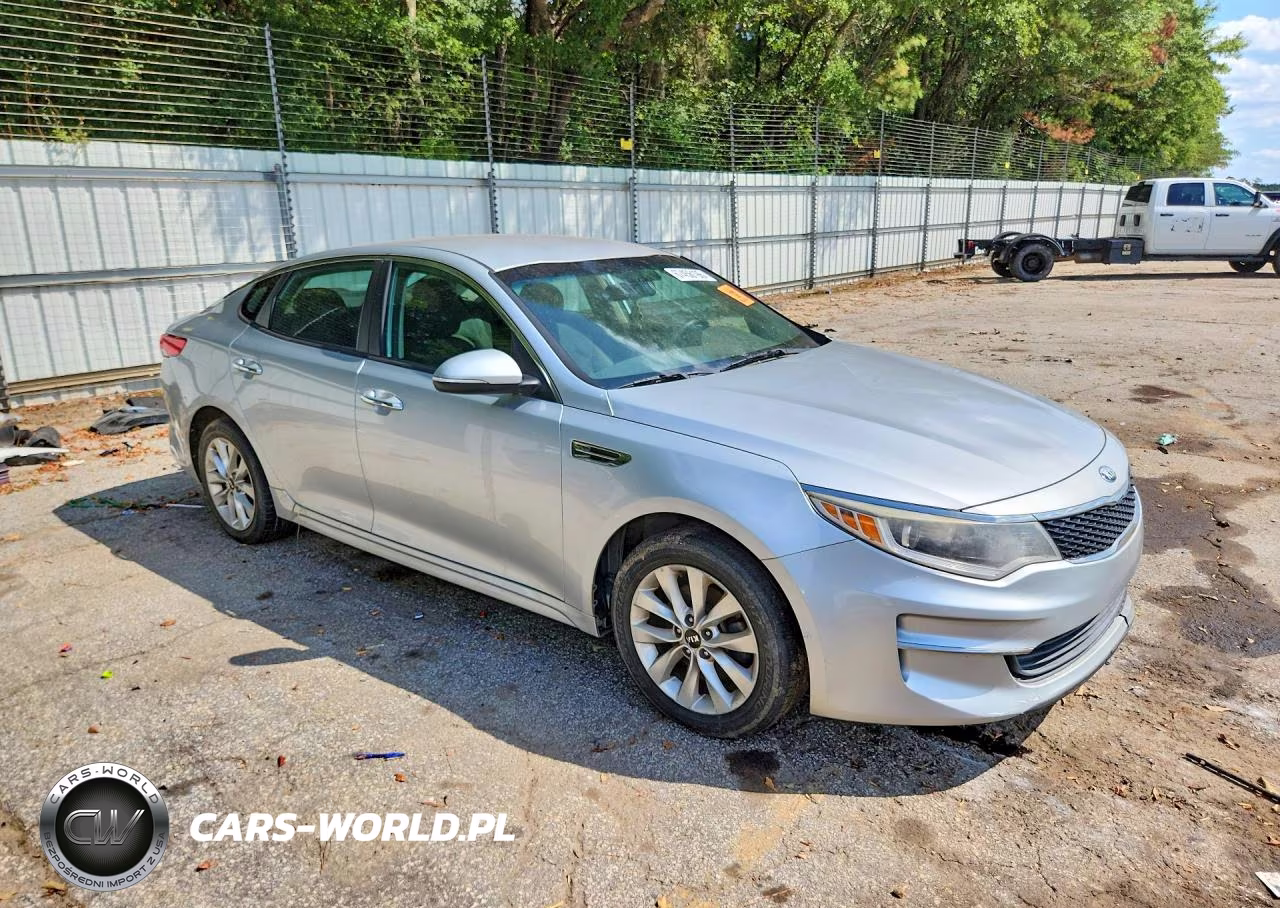 2017 Kia Optima Lx VIN:5XXGT4L37HG154086 - 4