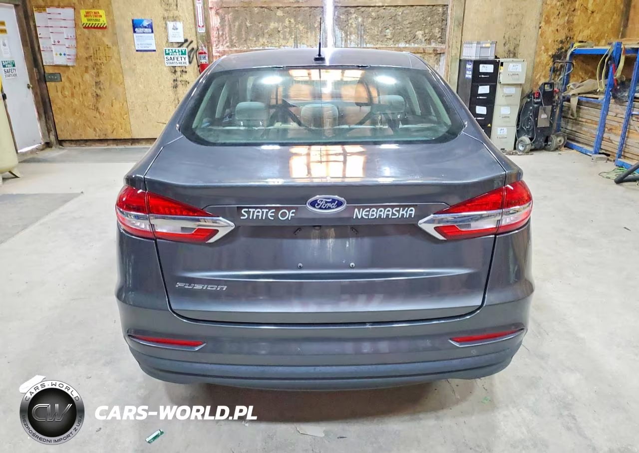 2019 Ford Fusion S VIN:3FA6P0G72KR122201 - 6