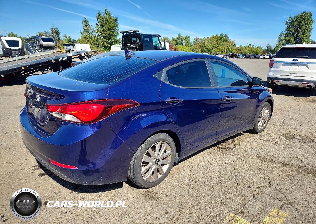 2014 Hyundai Elantra Se VIN:5NPDH4AE3EH526483 - 3