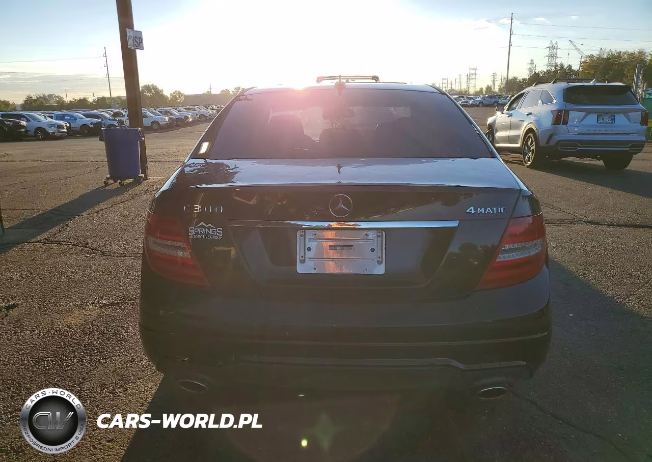 2012 Mercedes-Benz C 300 4Matic VIN:WDDGF8BB9CR202027 - 6