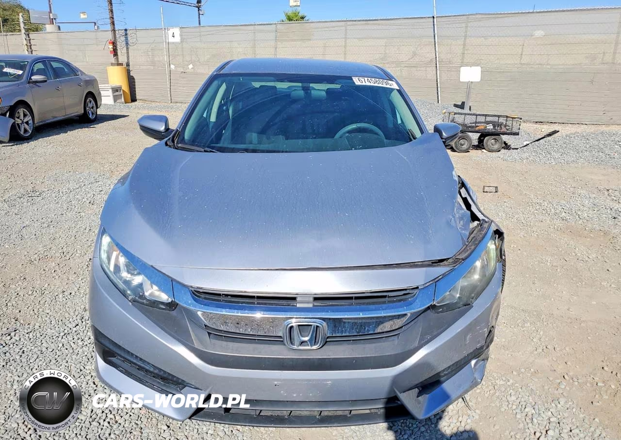 2018 Honda Civic Lx VIN:2HGFC2F55JH572339 - 5