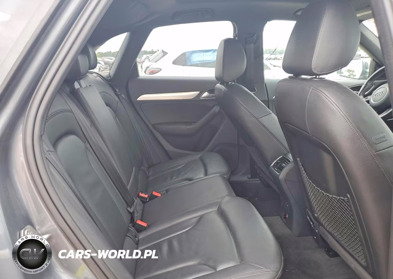 2015 Audi Q3 Premium Plus VIN:WA1EFCFS0FR006412 - 11