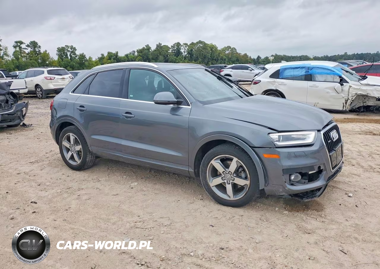 2015 Audi Q3 Premium Plus VIN:WA1EFCFS0FR006412 - 4
