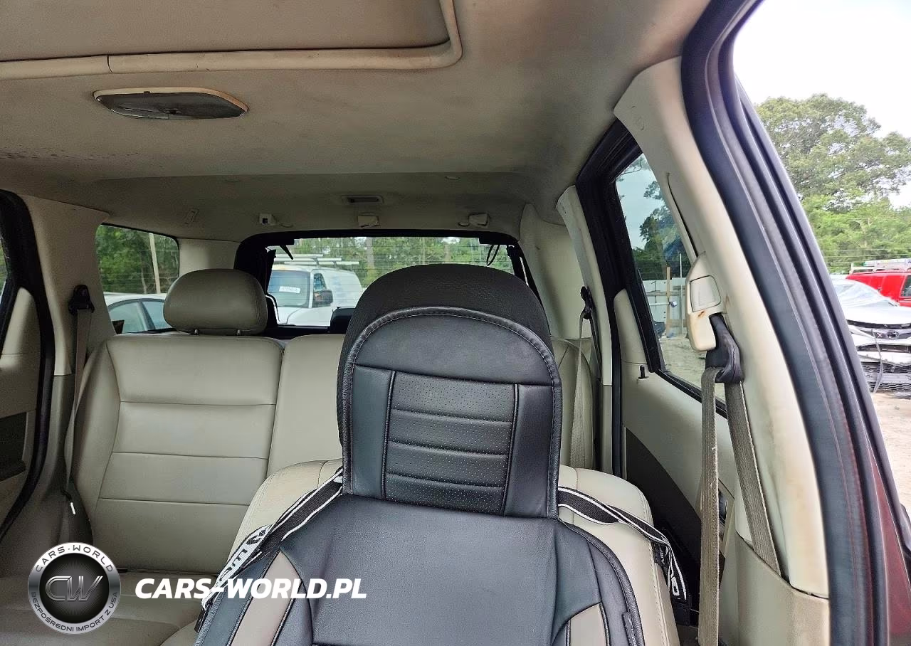 2009 Ford Escape Hybrid VIN:1FMCU49379KA78813 - 10