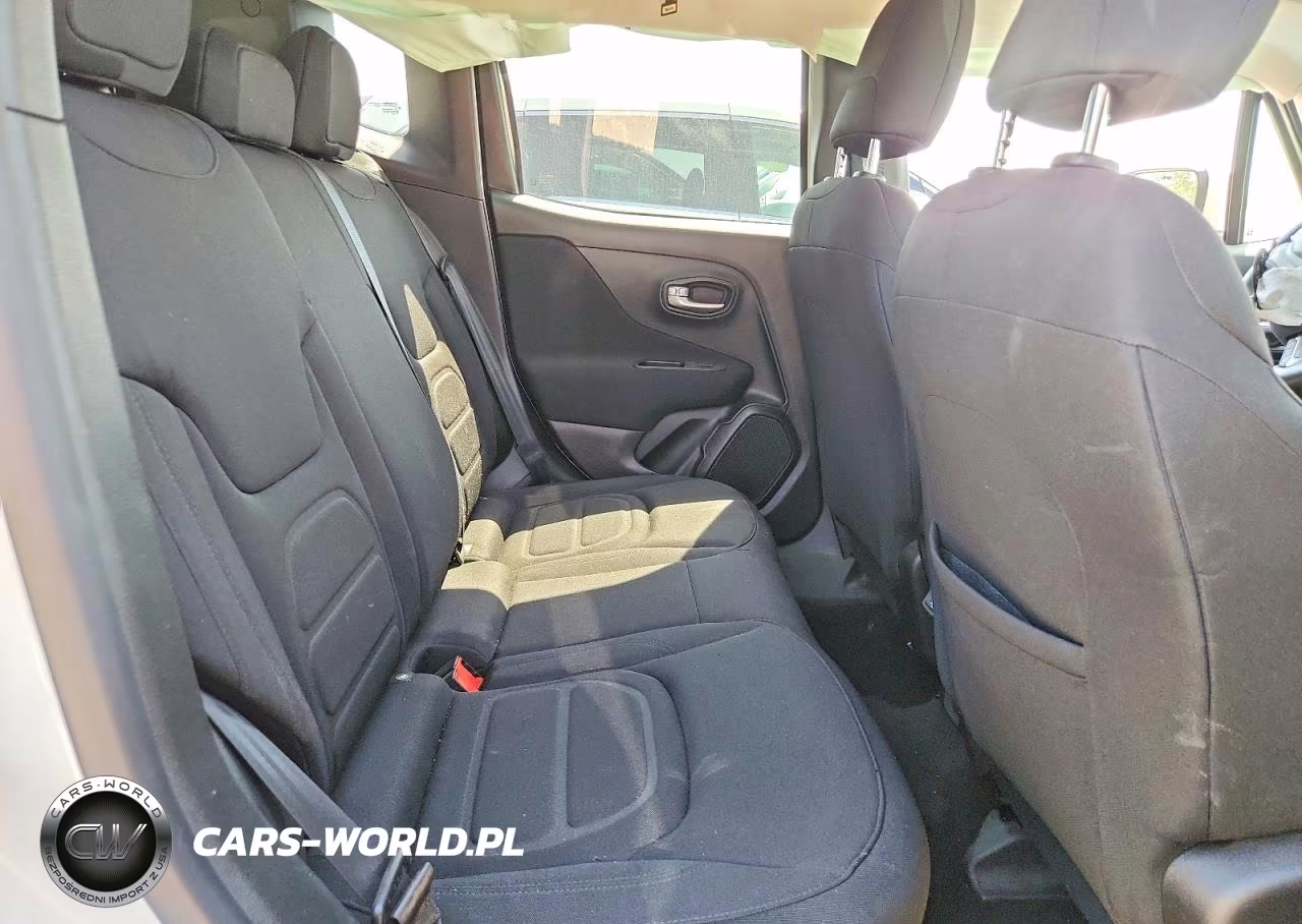 2020 Jeep Renegade Latitude VIN:ZACNJABB3LPL17676 - 10