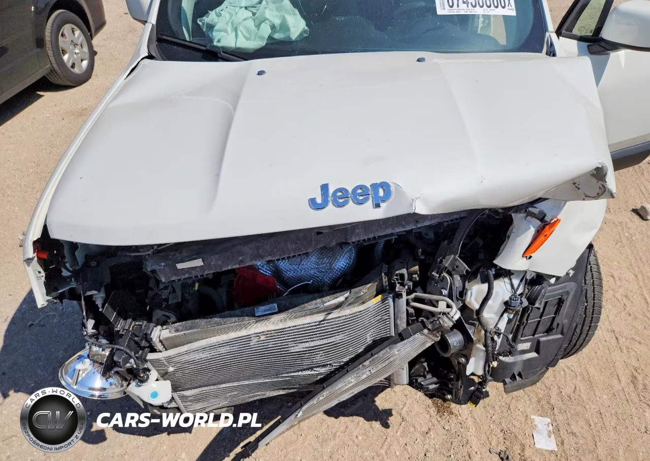 2020 Jeep Renegade Latitude VIN:ZACNJABB3LPL17676 - 11