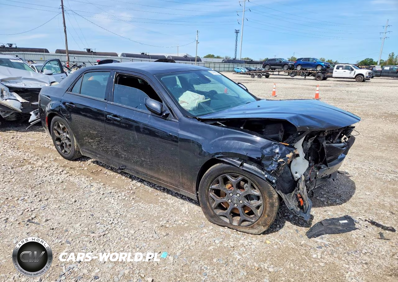 2021 Chrysler 300 Touring VIN:2C3CCARG5MH524230 - 4