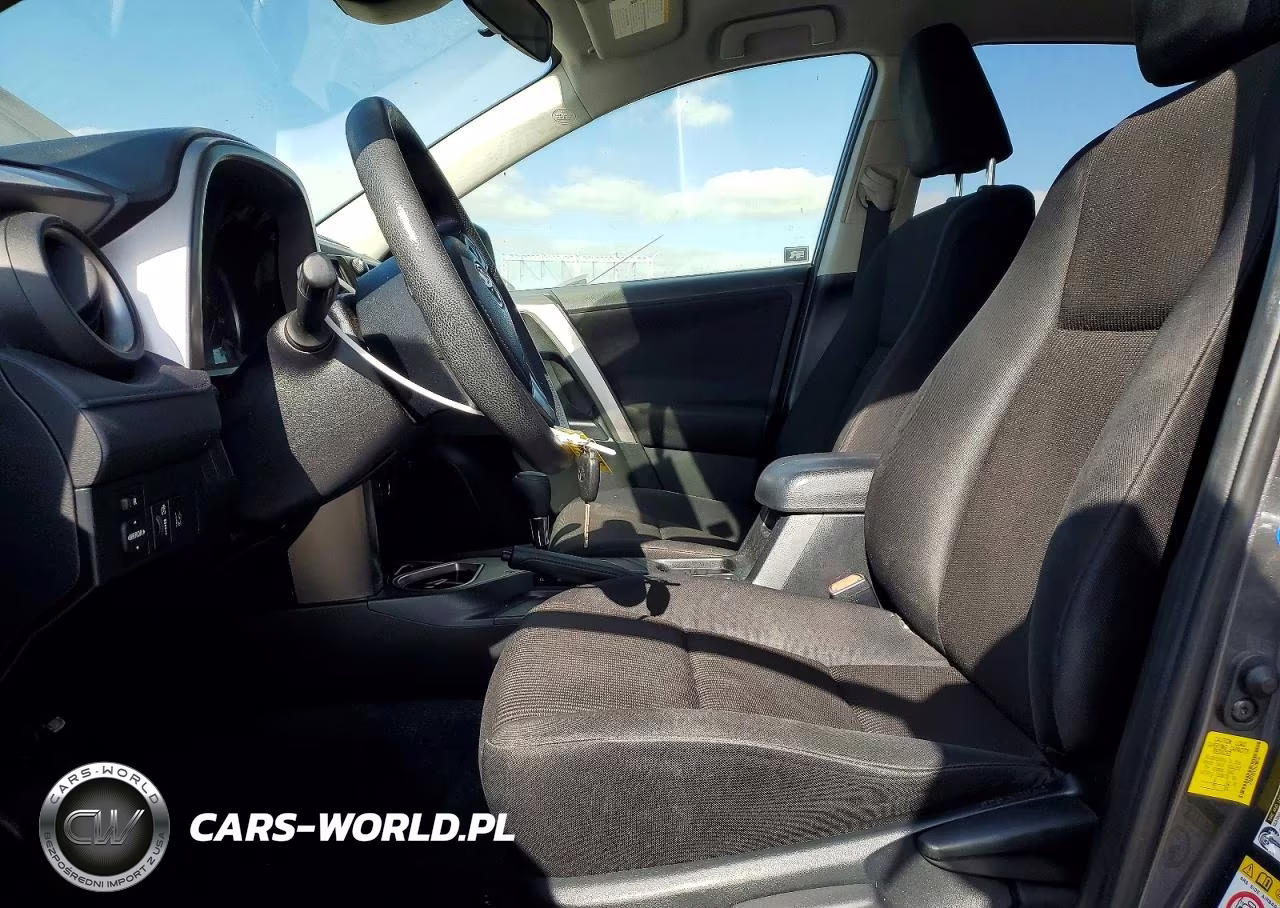 2017 Toyota Rav4 Le VIN:JTMZFREV1HJ100743 - 7
