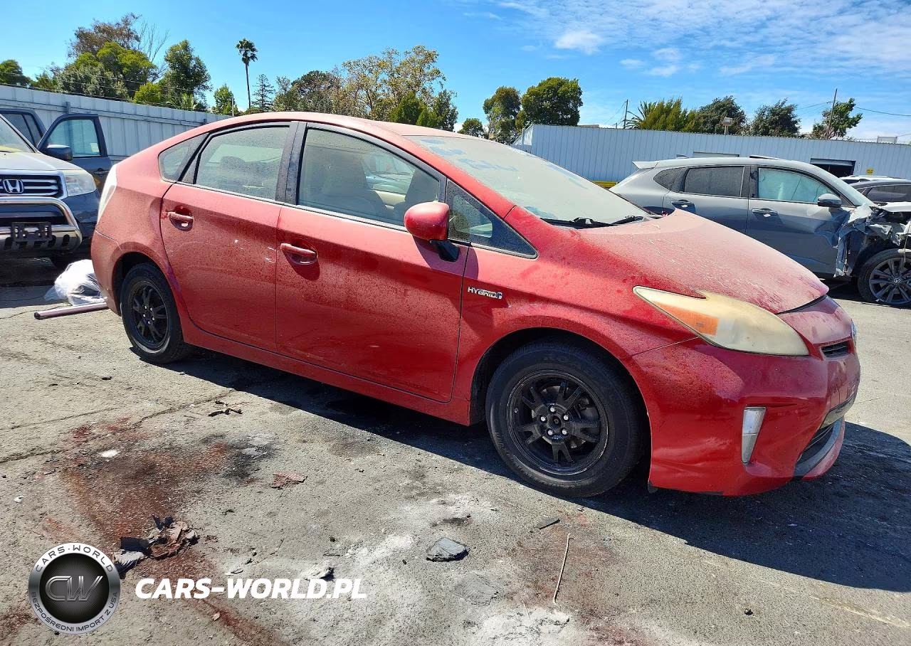 2012 Toyota Prius Three VIN:JTDKN3DU3C1536724 - 4