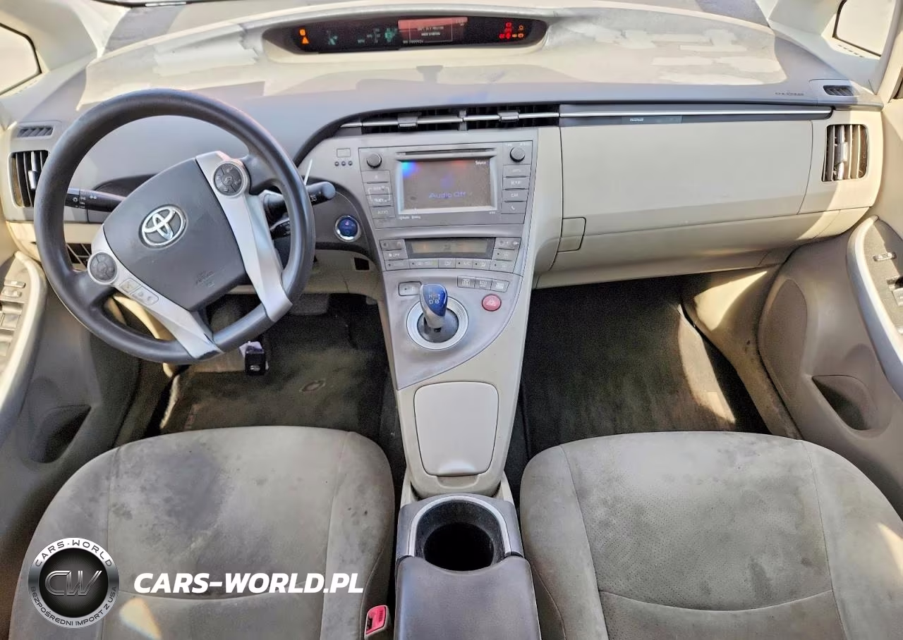 2012 Toyota Prius Three VIN:JTDKN3DU3C1536724 - 8