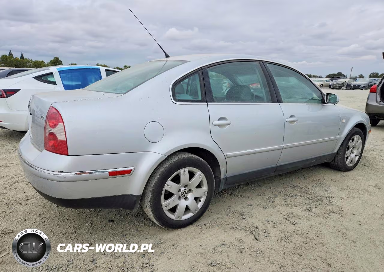 2003 Volkswagen Passat Glx VIN:WVWRH63B03P038324 - 3