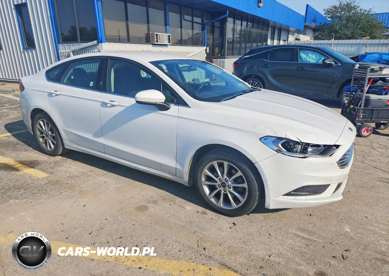 2017 Ford Fusion Se VIN:3FA6P0H73HR259154 - 4