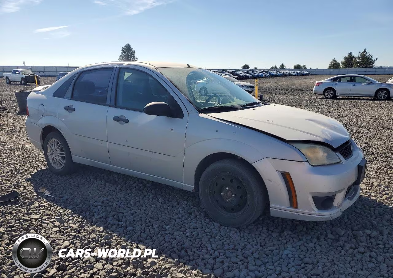 2007 Ford Focus Zx4 VIN:1FAFP34N07W354689 - 4
