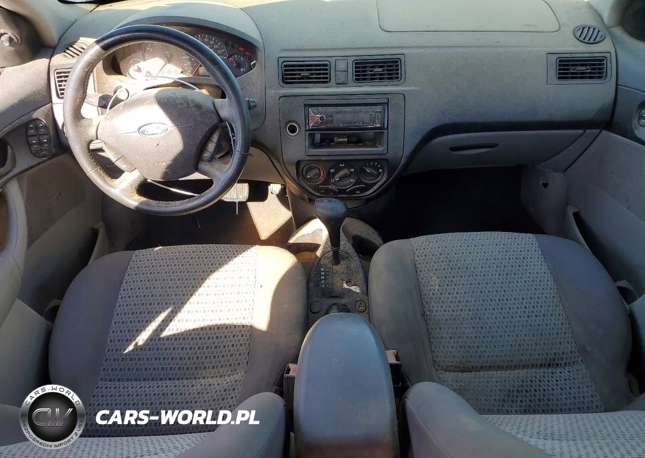 2007 Ford Focus Zx4 VIN:1FAFP34N07W354689 - 8