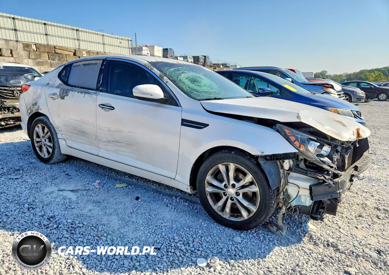 2013 Kia Optima Lx VIN:5XXGM4A70DG207661 - 4