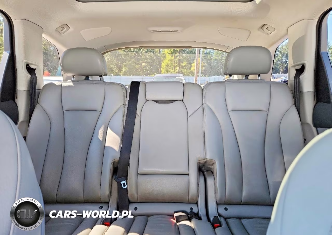 2019 Audi Q7 Premium Plus VIN:WA1LAAF75KD007486 - 10