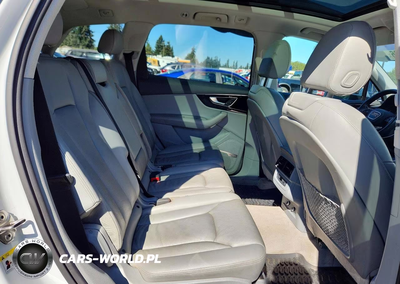 2019 Audi Q7 Premium Plus VIN:WA1LAAF75KD007486 - 11