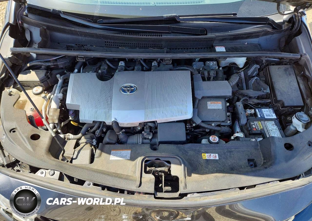 2018 Toyota Prius Prime Premium VIN:JTDKARFP8J3102855 - 11