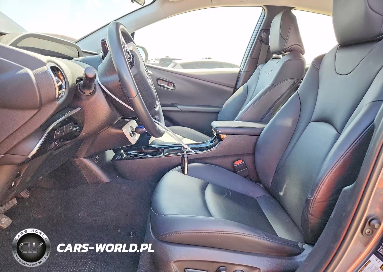 2018 Toyota Prius Prime Premium VIN:JTDKARFP8J3102855 - 7