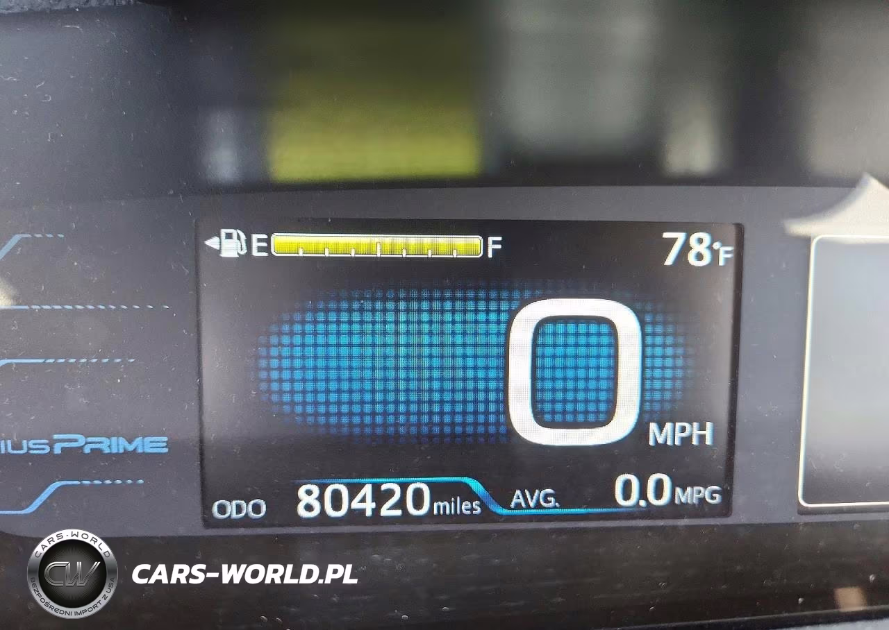2018 Toyota Prius Prime Premium VIN:JTDKARFP8J3102855 - 9