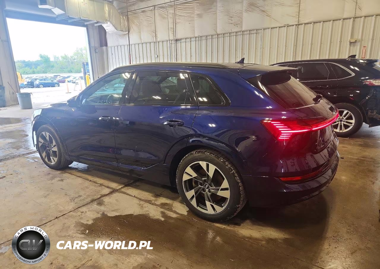 2022 Audi E-Tron Premium VIN:WA1AAAGEXNB038530 - 2