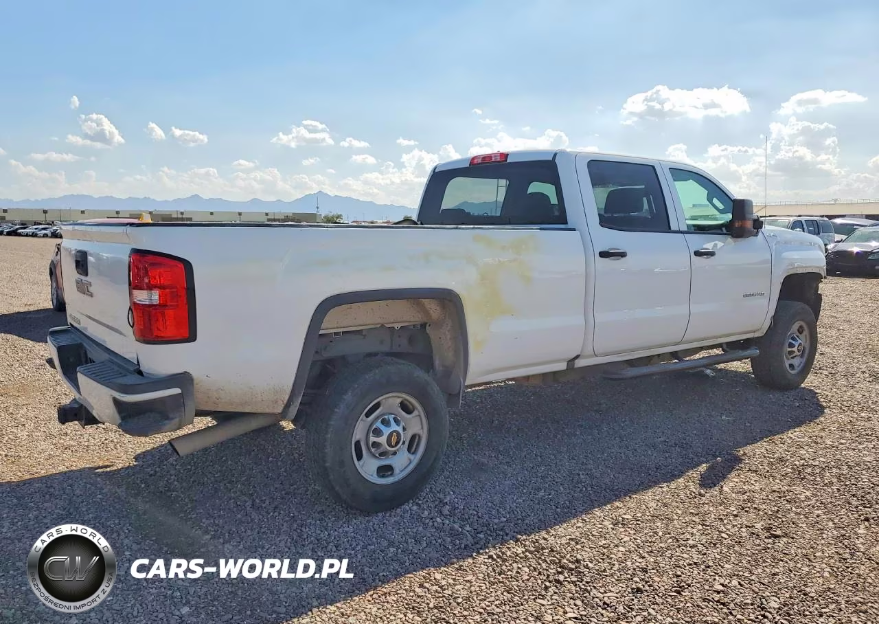 2017 GMC Sierra K2500 Heavy Duty VIN:1GT12REGXHF178788 - 3