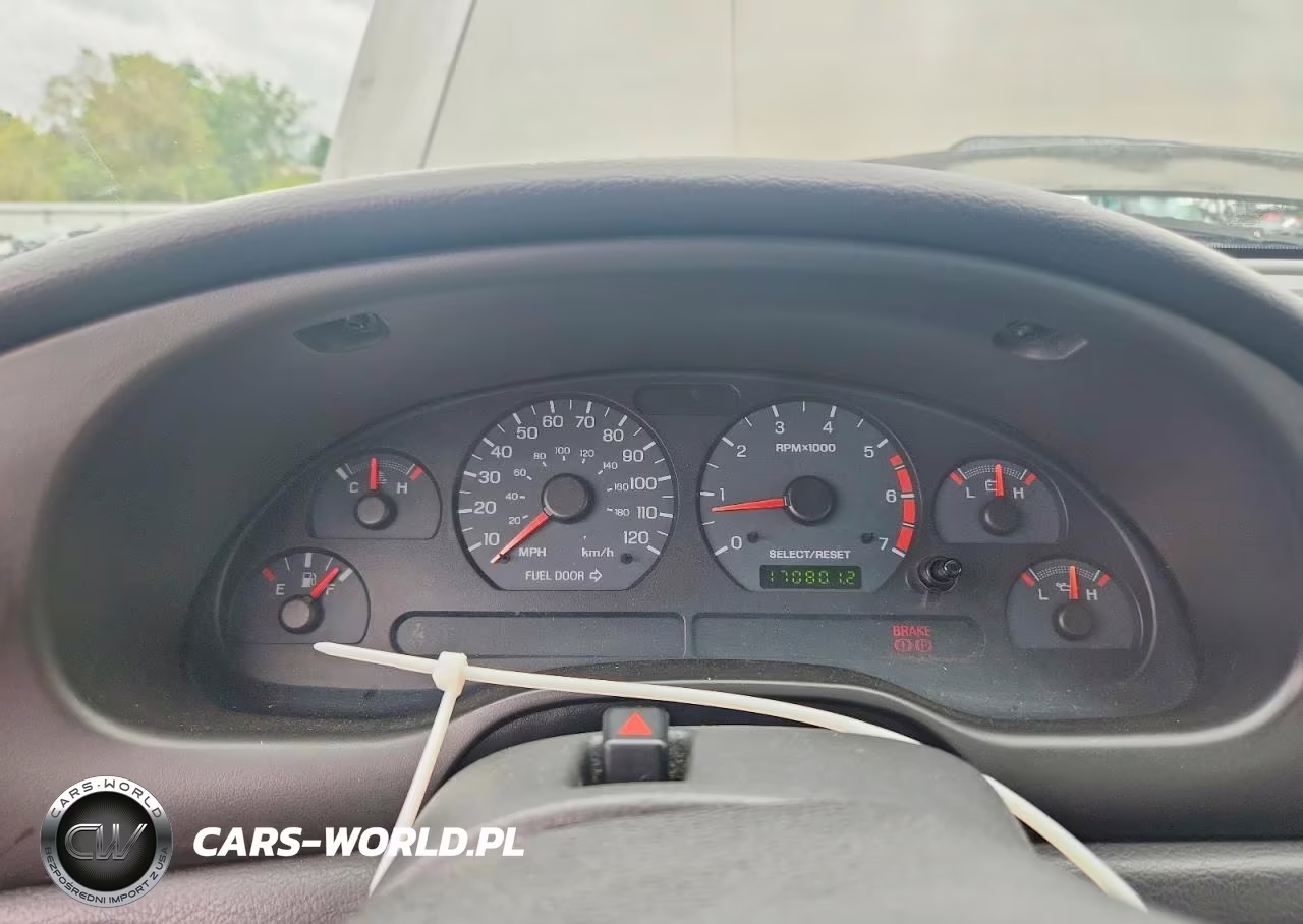 2004 Ford Mustang VIN:1FAFP40424F109536 - 9