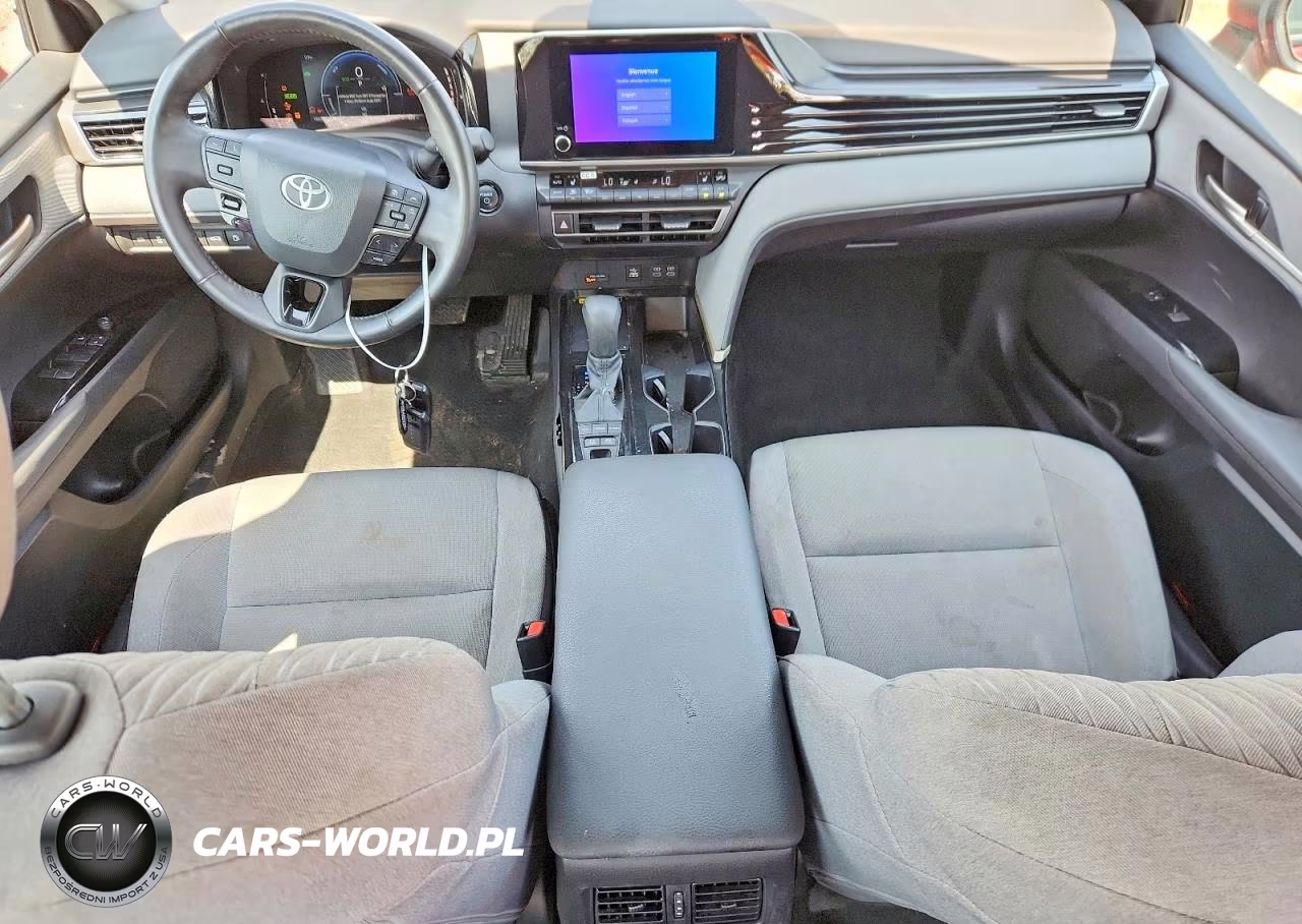 2025 Toyota Camry Le VIN:4T1DBADKXSU020969 - 8