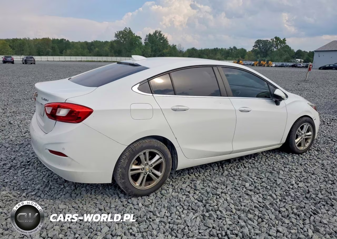 2017 Chevrolet Cruze Lt VIN:1G1BE5SM2H7120305 - 3