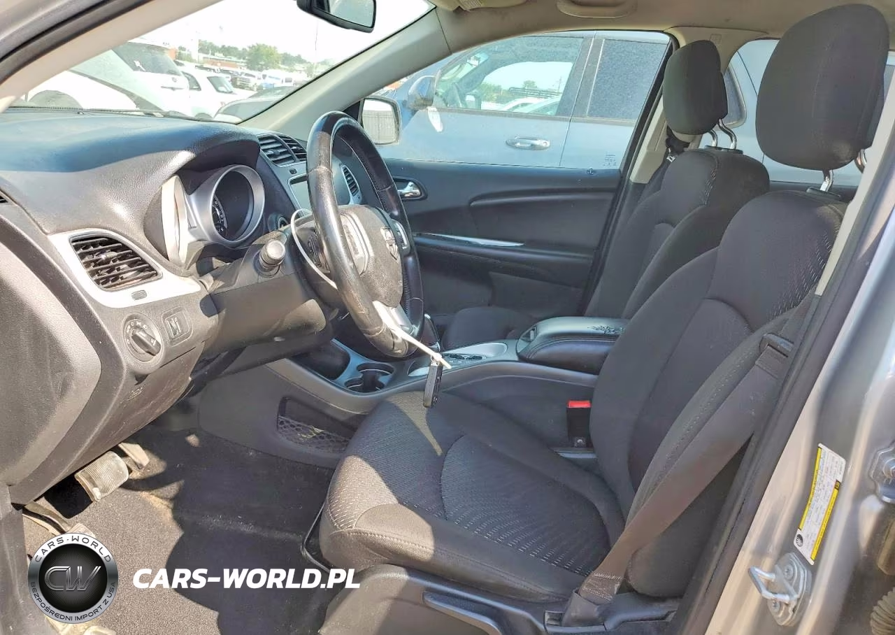 2019 Dodge Journey Se VIN:3C4PDCBBXKT833717 - 7
