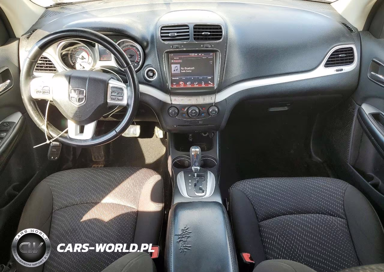 2019 Dodge Journey Se VIN:3C4PDCBBXKT833717 - 8