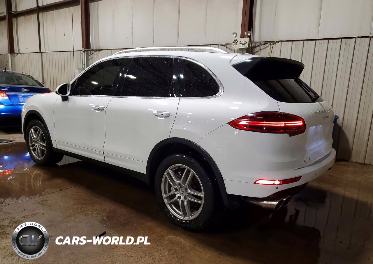 2017 Porsche Cayenne S VIN:WP1AB2A26HLA51165 - 2