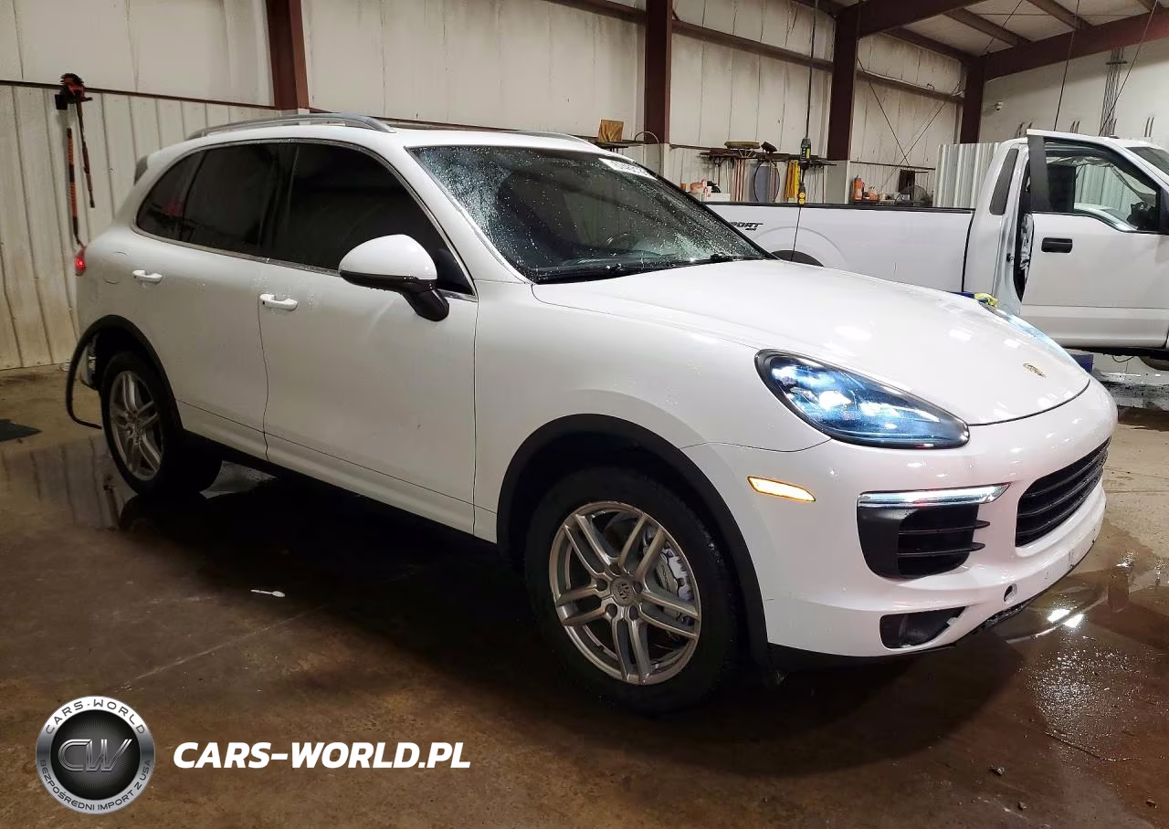 2017 Porsche Cayenne S VIN:WP1AB2A26HLA51165 - 4