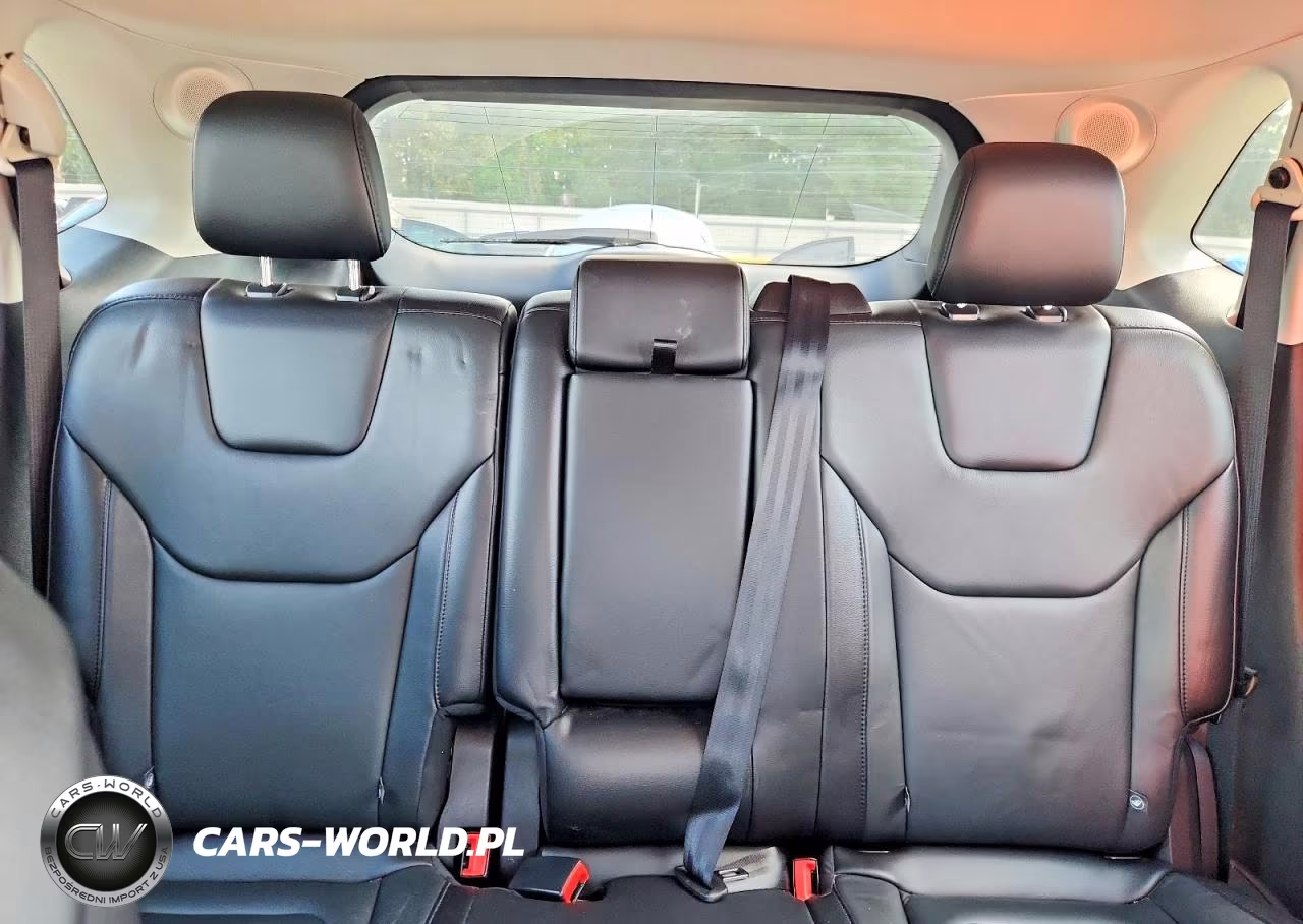 2019 Ford Edge Titanium VIN:2FMPK3K92KBB34558 - 10