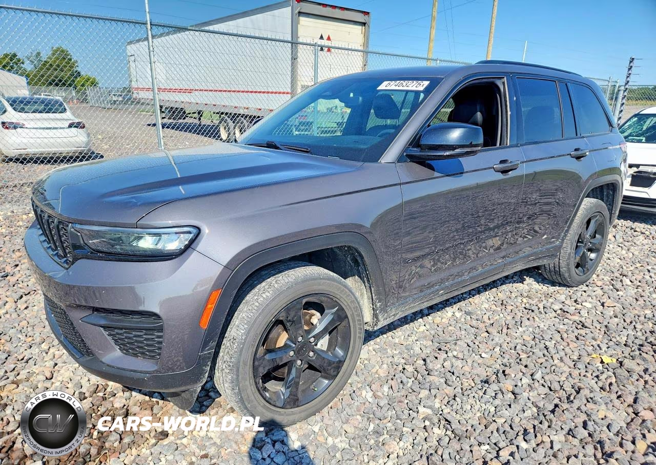 2023 Jeep Grand Cherokee Laredo – zdjęcie 1 z 12